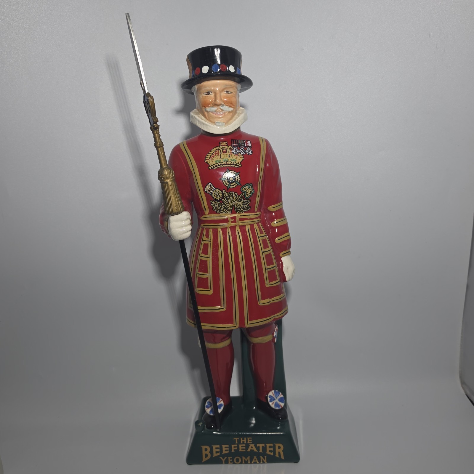 Vintage 1960s Carlton Ware Beefeater Yeoman Gin Decanter w/Spear EMPTY
