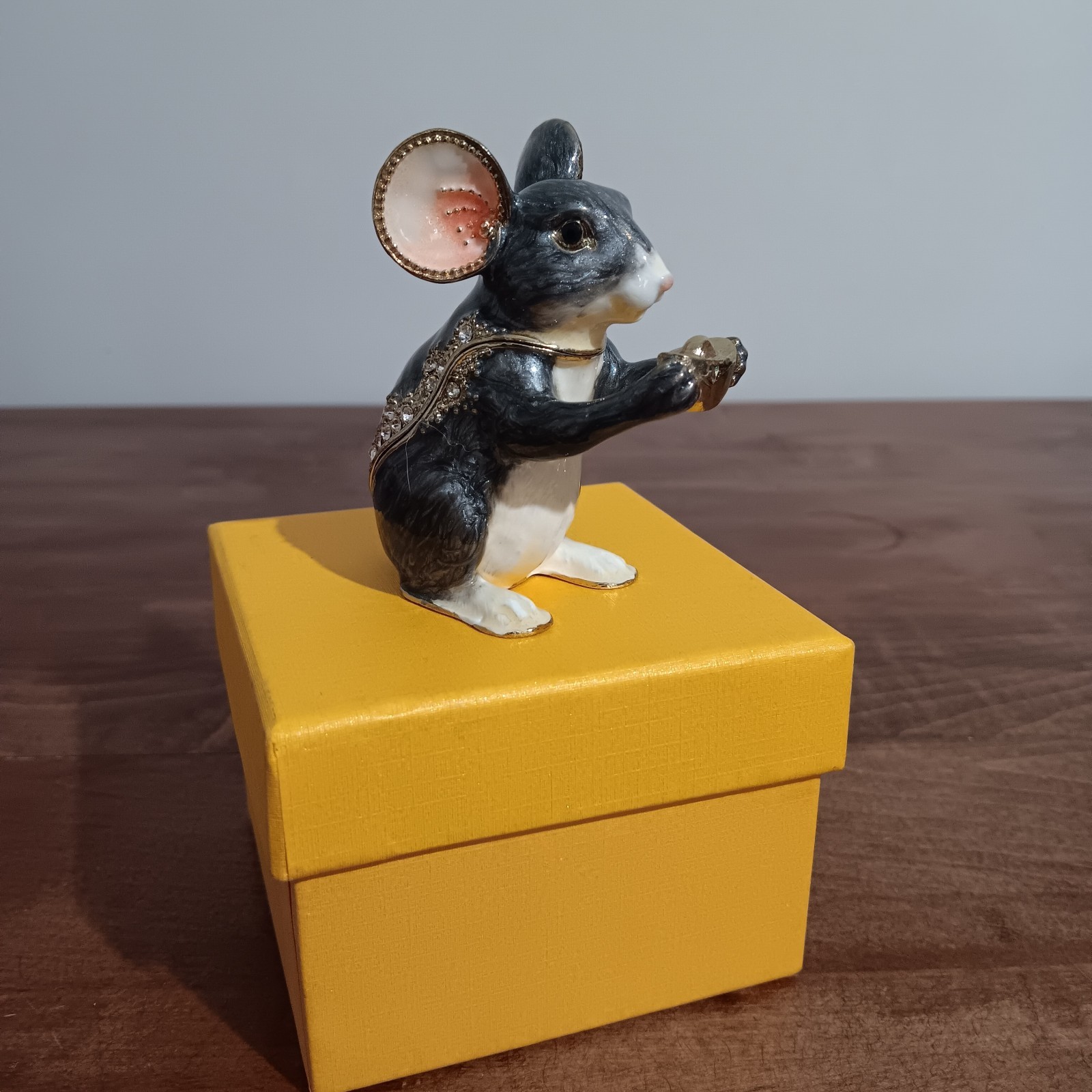 Bejeweled Sitting Mouse Trinket Box With Rhinestones Comes With Box - New