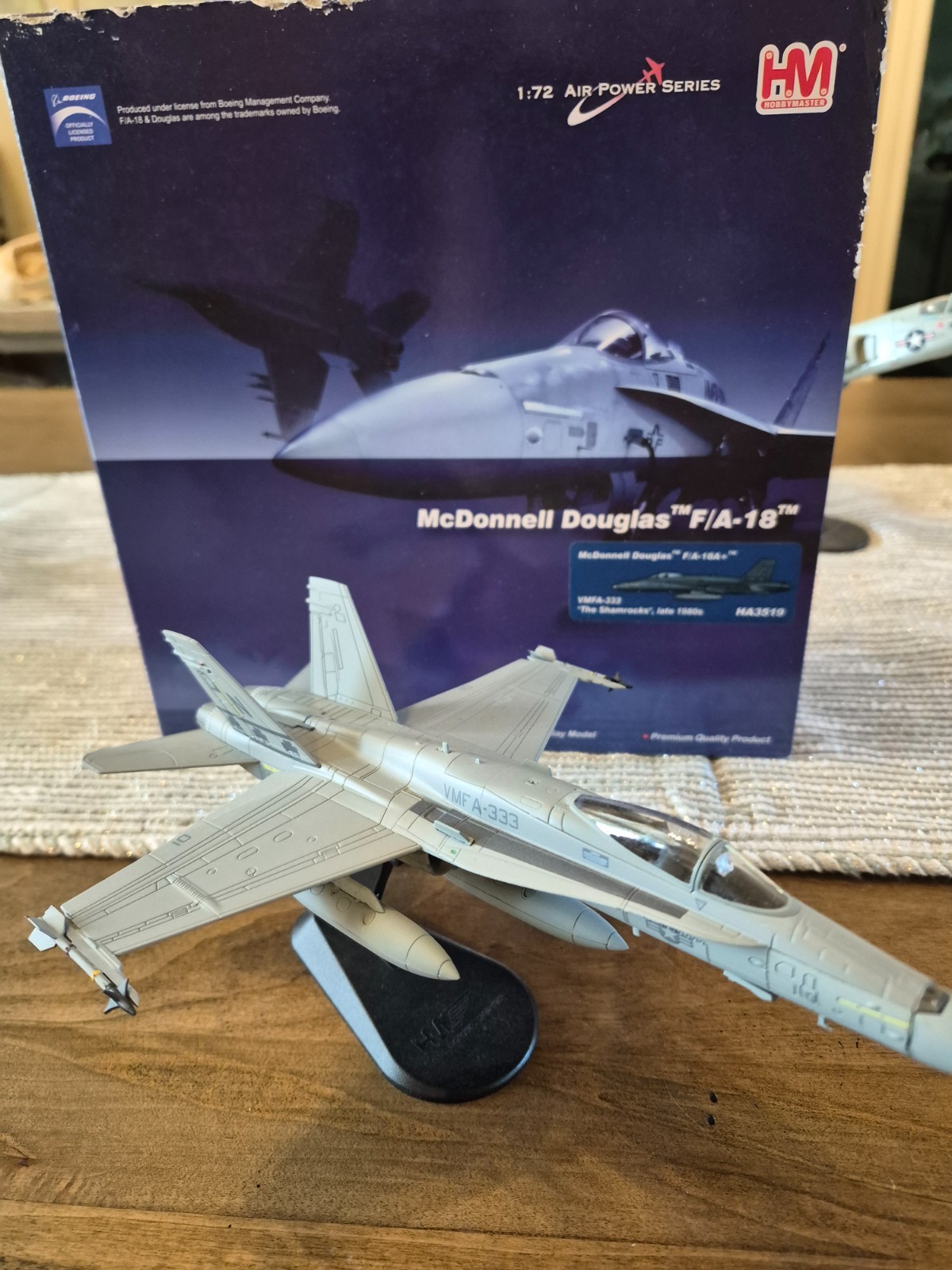 1/72 scale McDonnell Douglas US Marines VMFA-333 Shamrocks Hobby Master Diecast