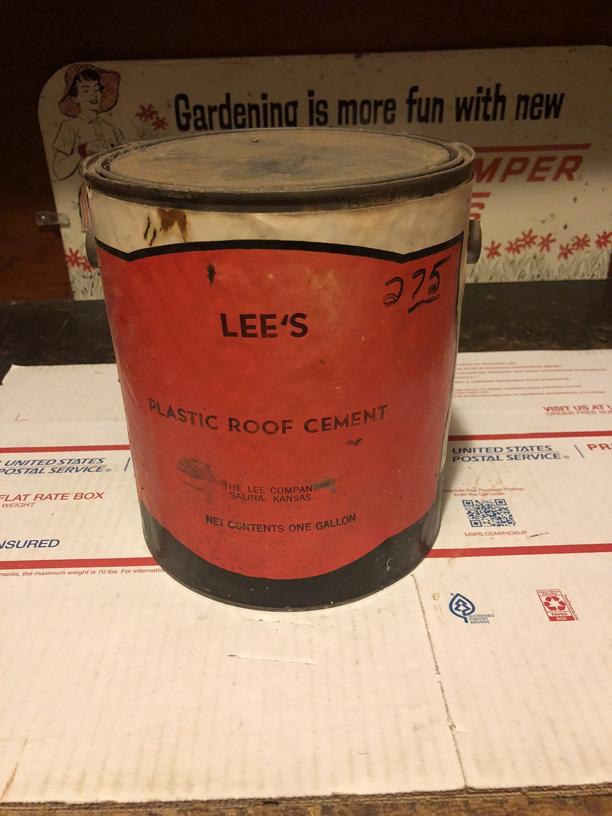 vintage LEE HARDWARE CO Salina Kansas KS advertising Can Paper Label
