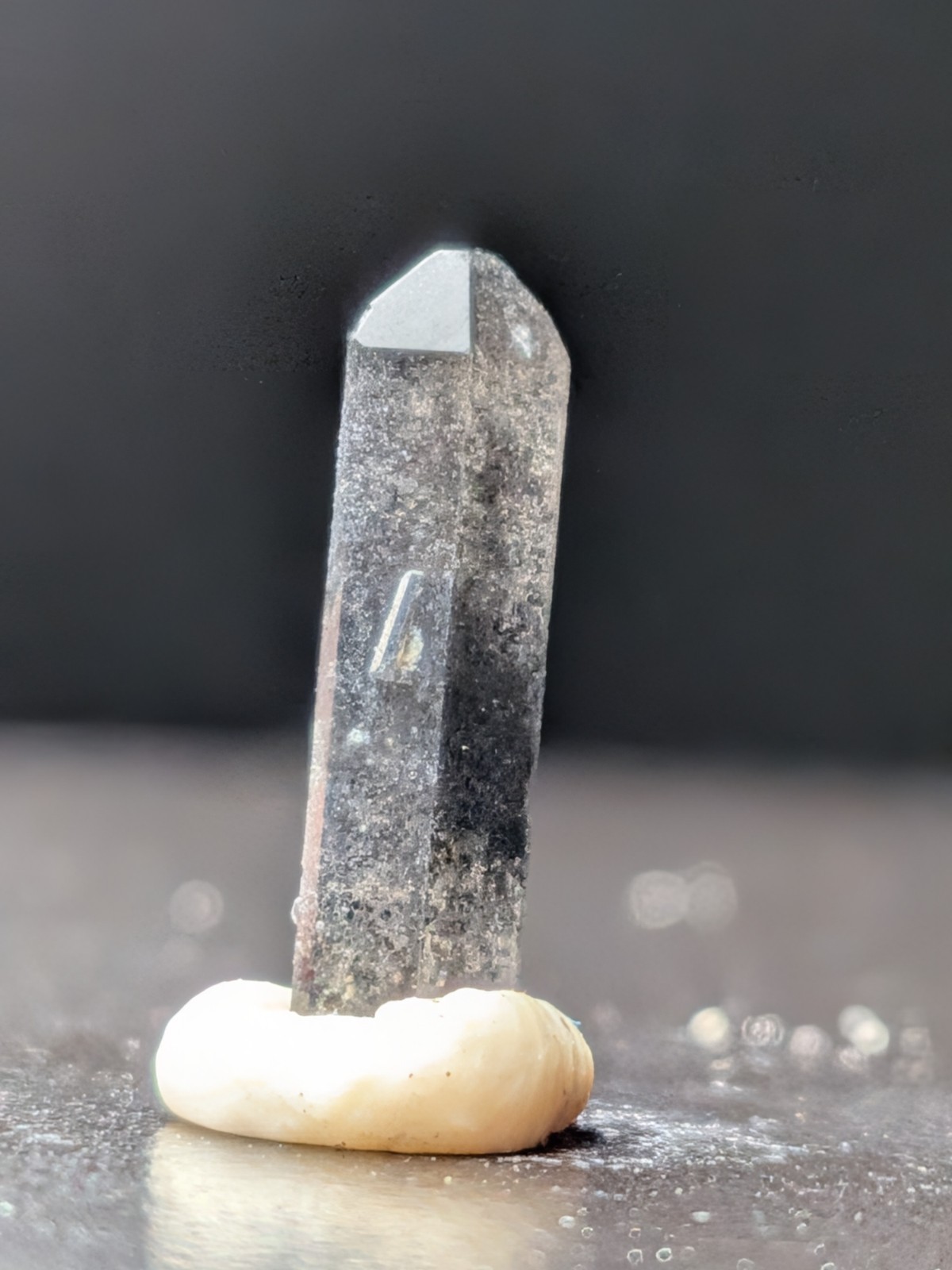 1ct.  Black Topaz Terminated Point, Jaub Co Utah