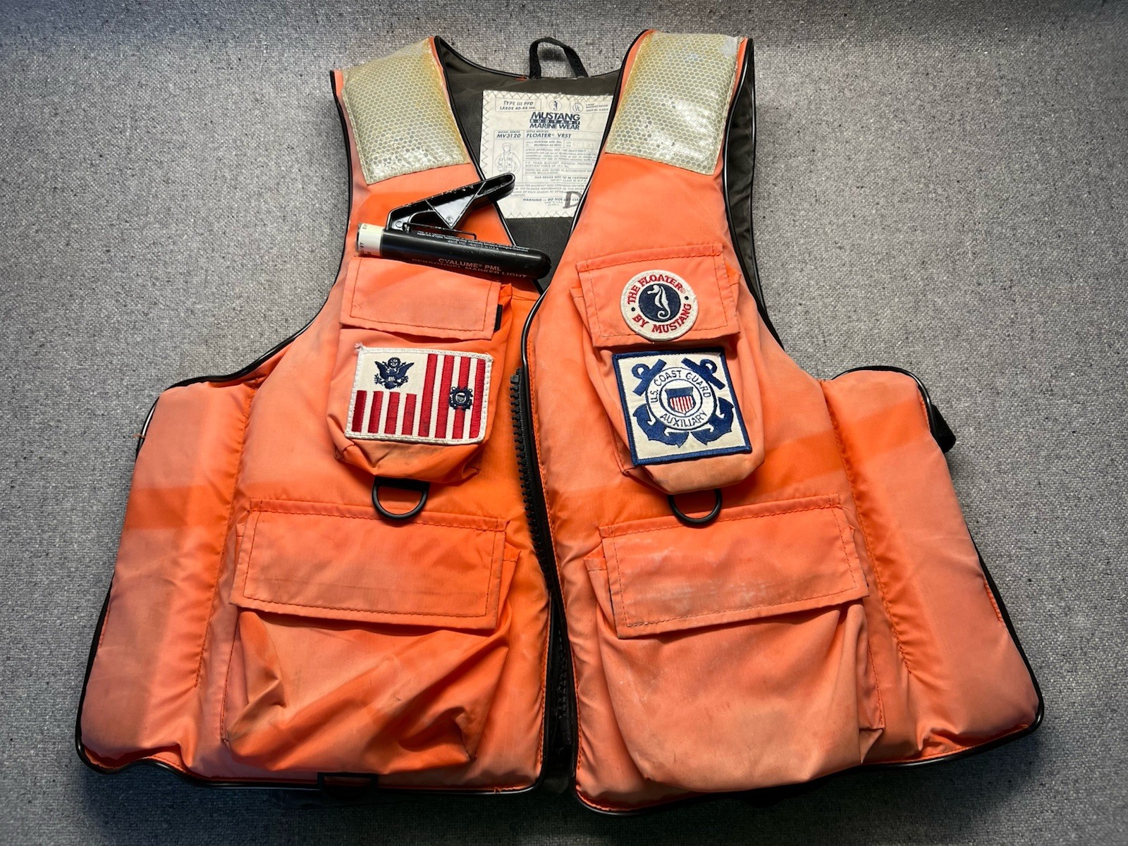 VTG US Coast Guard Survival Life Stearns Flotation Vest MV3120 Large Type 3 PFD
