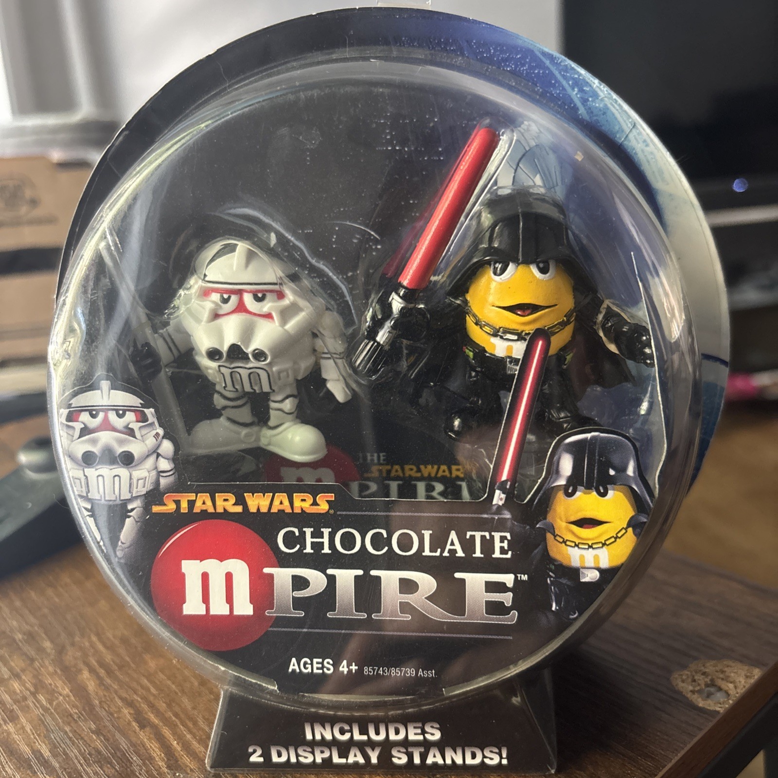 M&M\'s Star Wars Chocolate Mpire Figures Clone Trooper & Darth Vader Multicolor