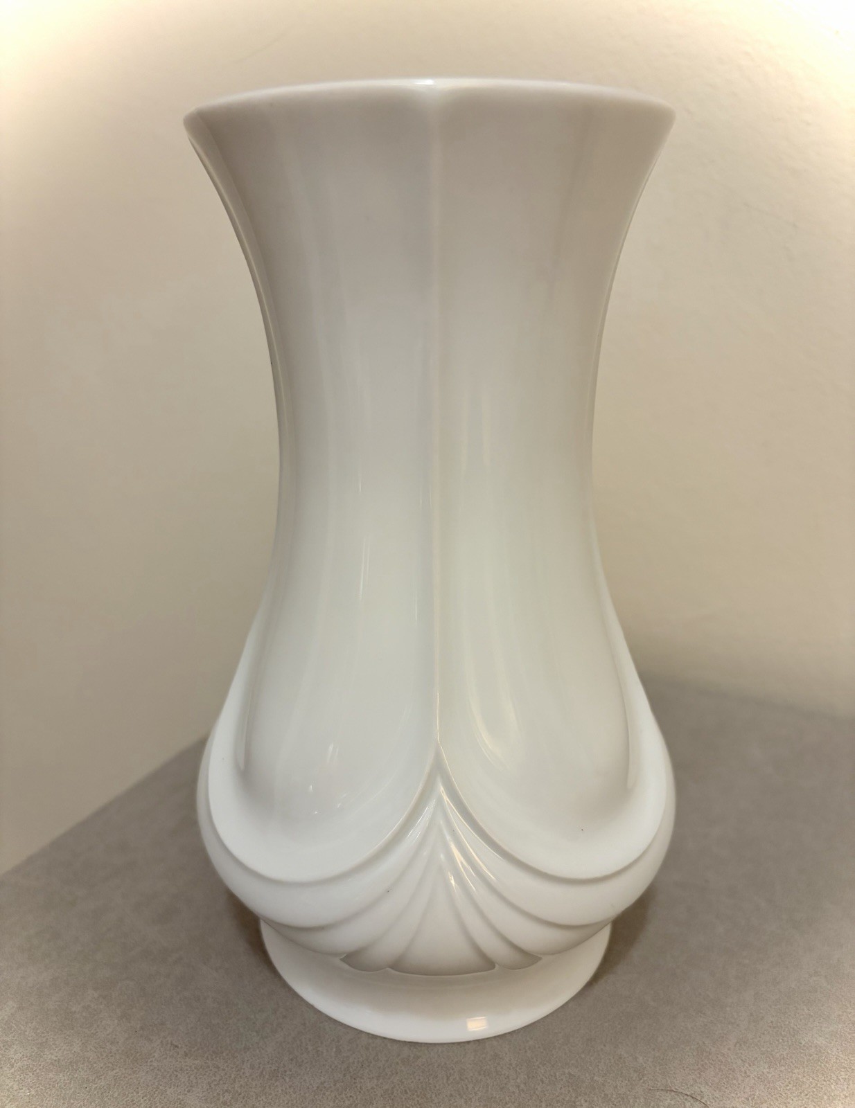 Royal Porzellan Bavaria KPM Germany White Porcelain Vase Art Deco Design 7” 