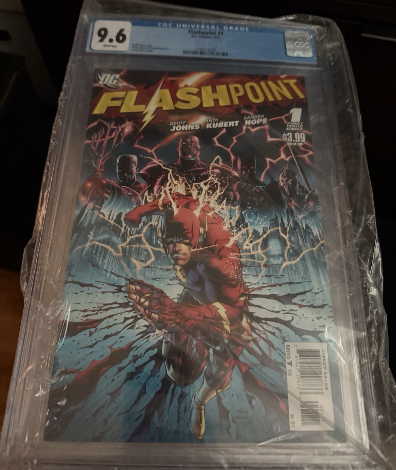 Flashpoint #1 CGC 9.6 (DC Comics July 2011)