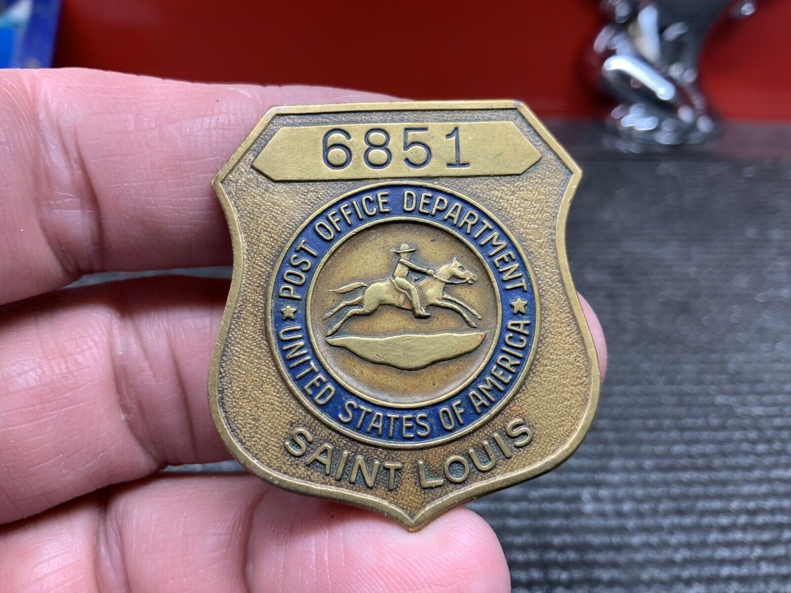 Original Vintage ~ U.S Post Office Department Employee Badge ~ Saint Louis #6851
