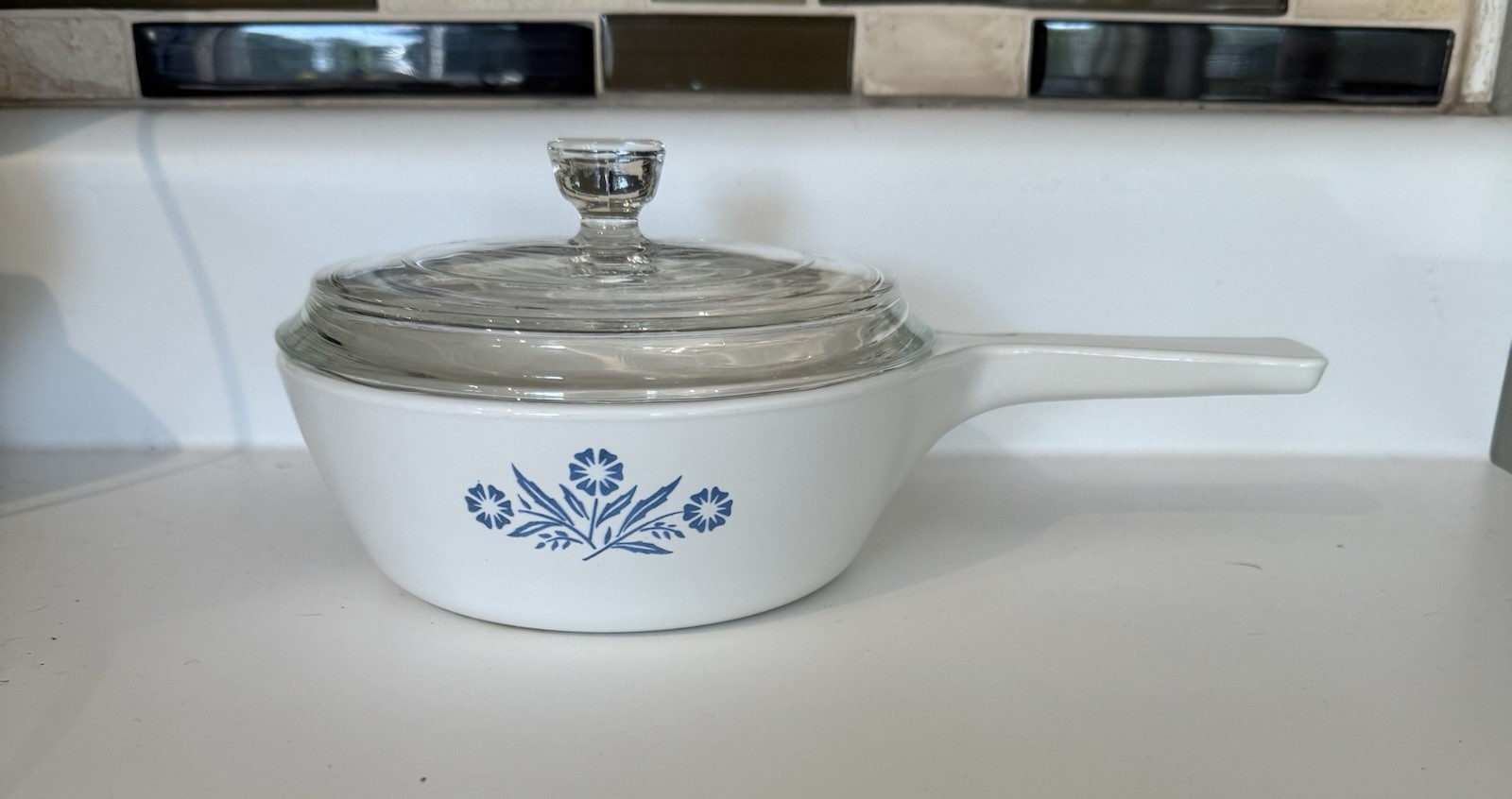 Vintage 1969-1972 Corning Ware 1 Pt. Dish (P-81-B) With Lid
