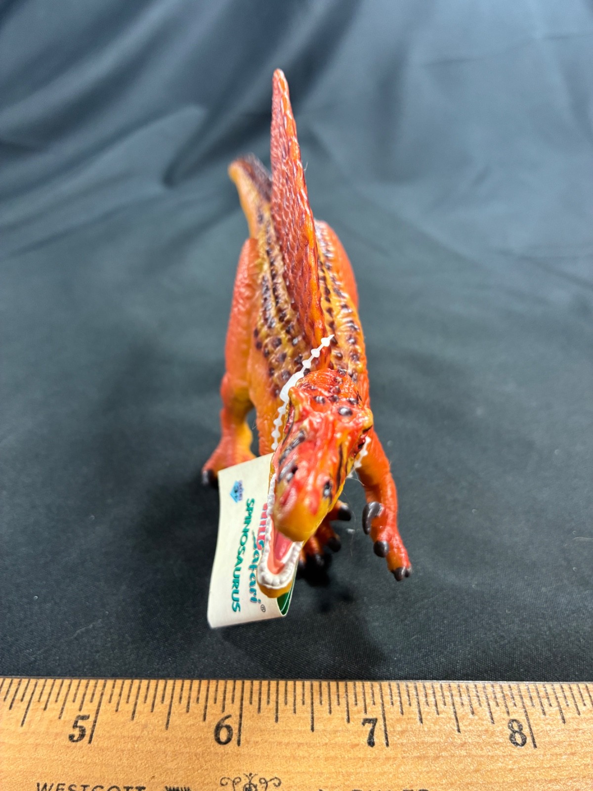 Wild Safari Spinosaurus with tag 1996 Safari LTD