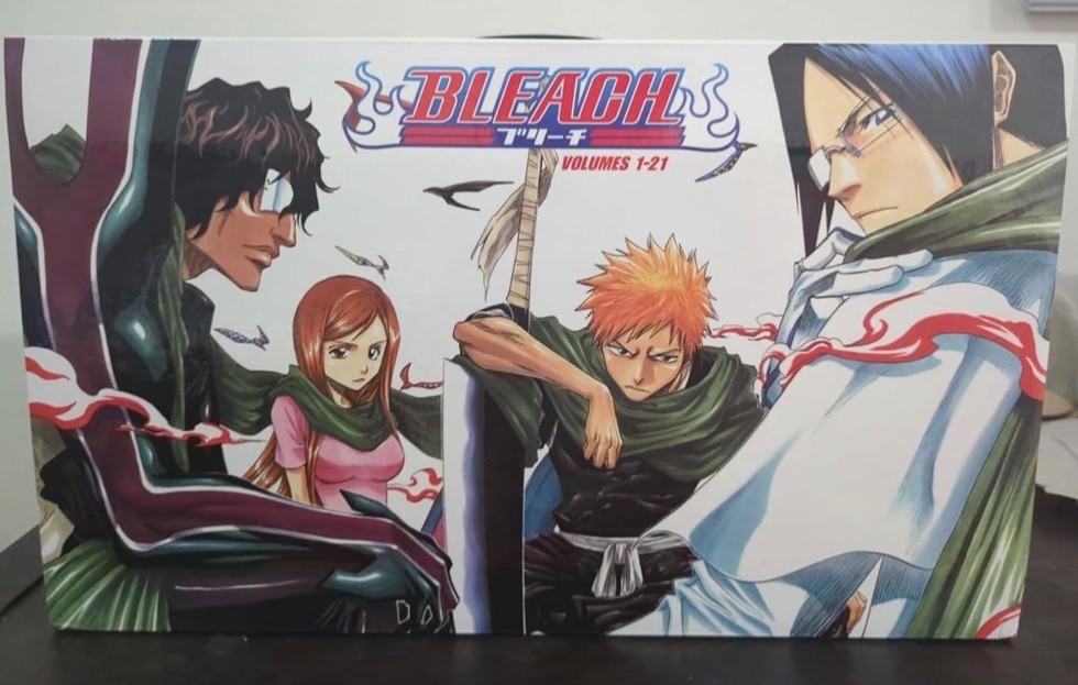 Bleach Box Set (Vol. 1-21) Paperback  2008 by Tite Kubo