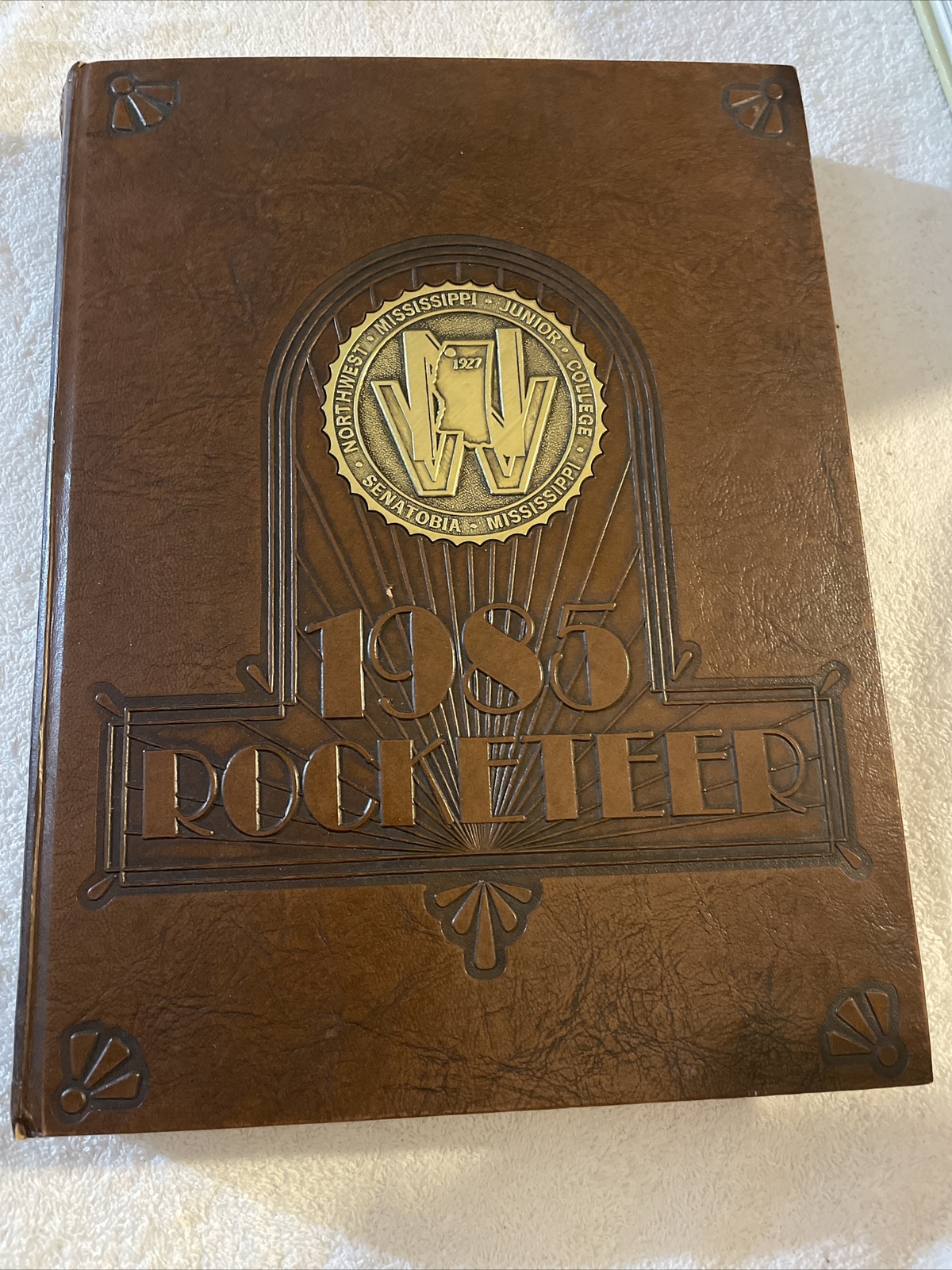Northwest Mississippi Junior College  Rocketeer Yearbook Senatobia Ms. 1985