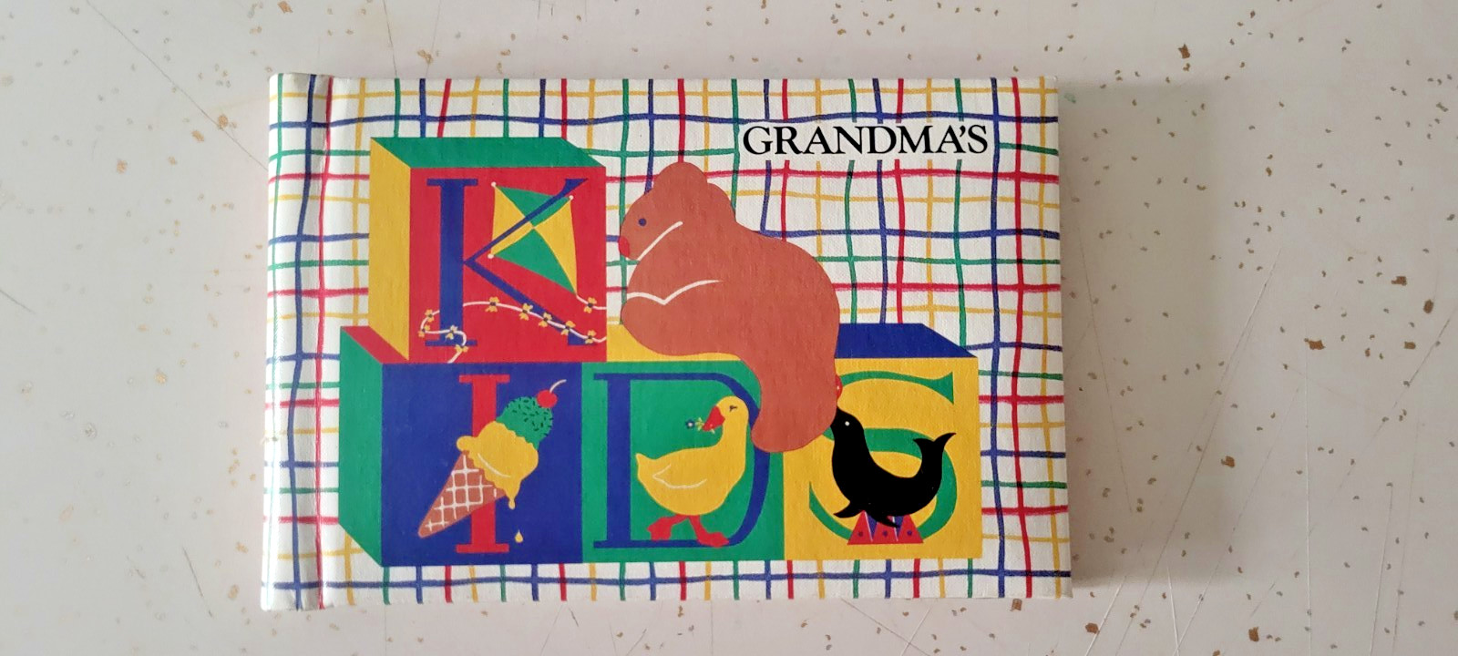 Vintage Grandma’s Photo Album Gear Kids Teddy ABCs Book 1985 3x5 Photos USA