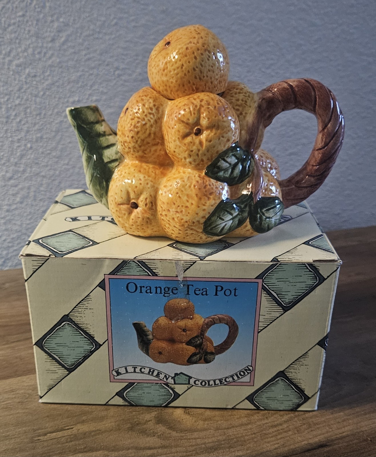 Mini Ceramic Oranges Teapot, Kitchen Collection, Young\'s, Inc, 1996