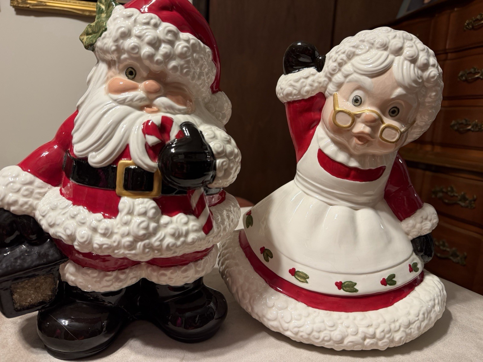 Vintage Ceramic Glenview Mold Waving Mrs. Claus & Winking Santa 14”H GUC