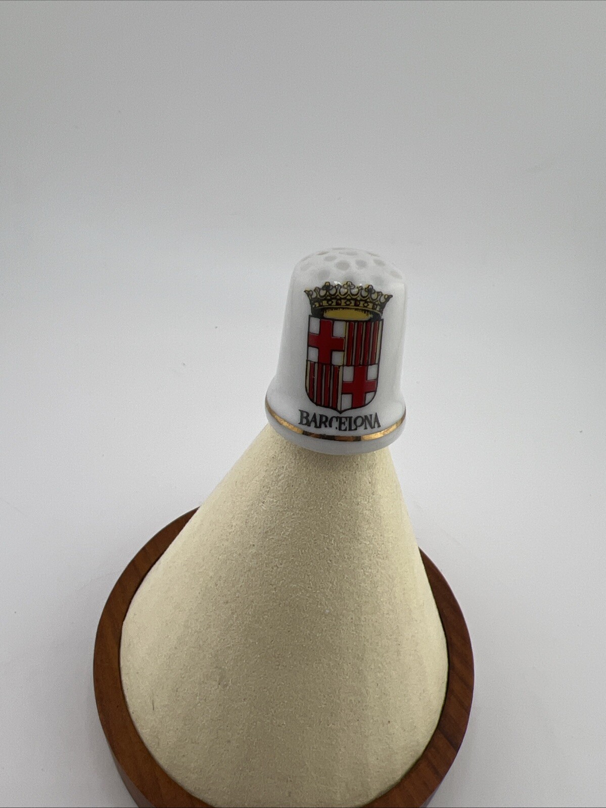 Vintage Barcelona Porcelain Thimble New READ