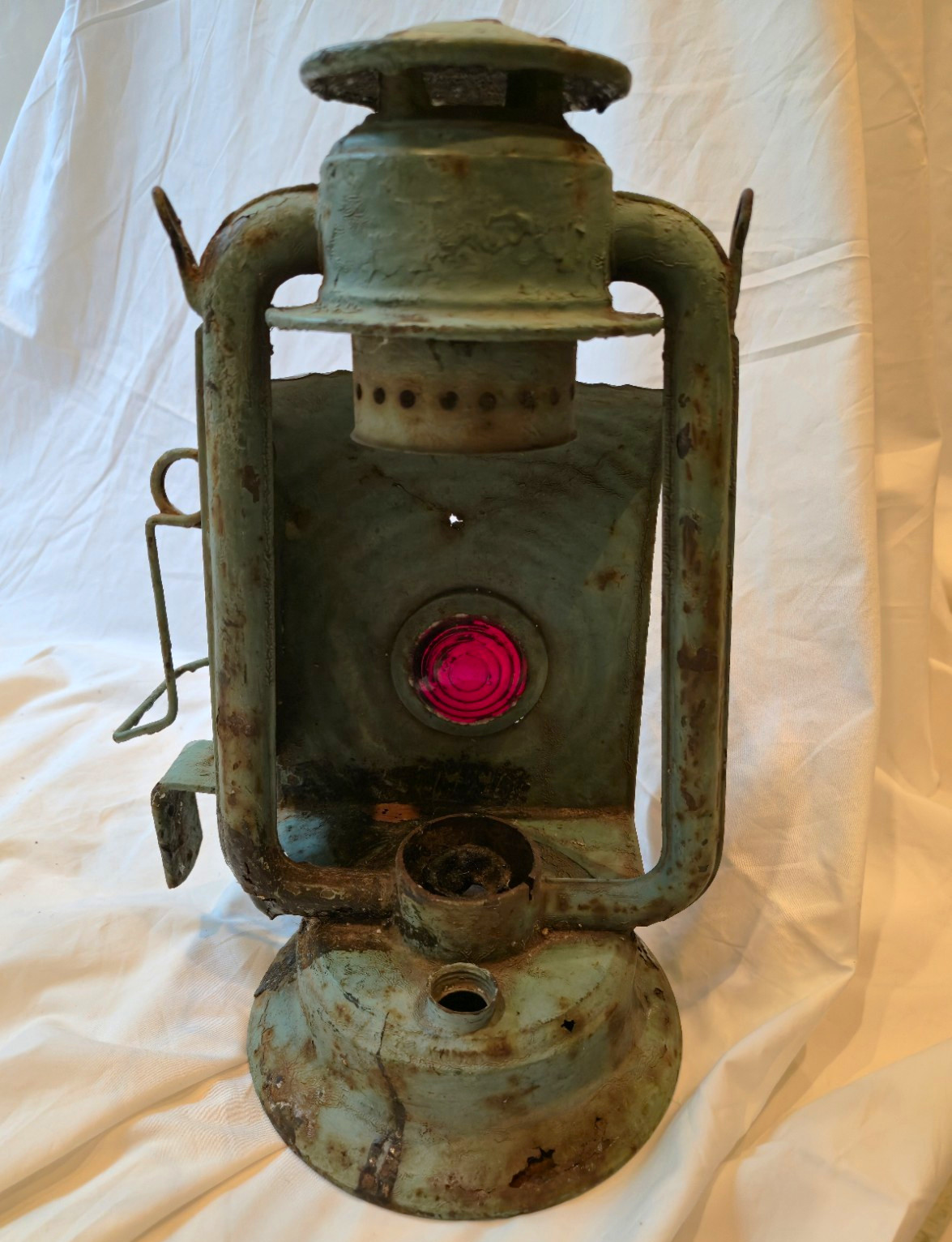 Antique Railroad Kerosene Signal Lantern – Red Glass Lens – 12\
