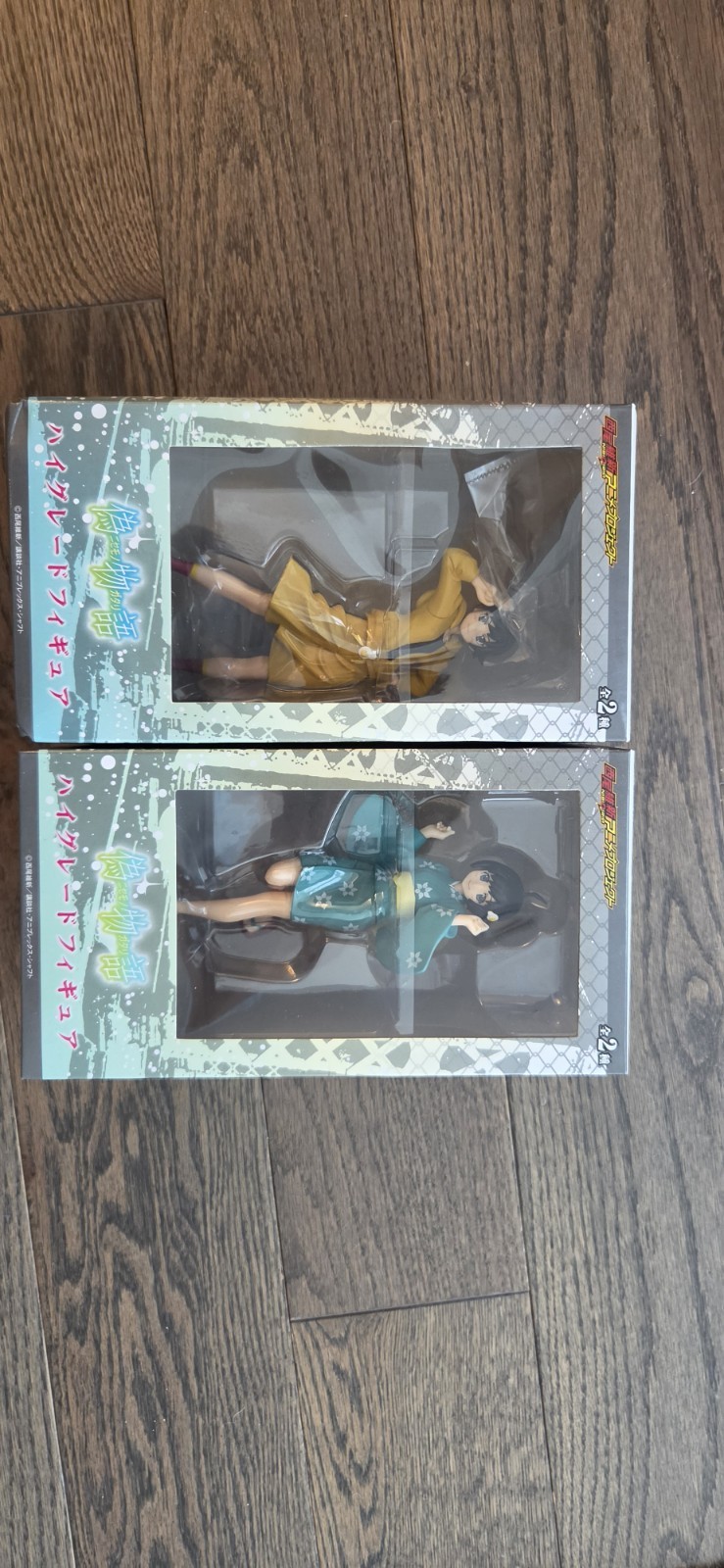 Nisemonogatari Araragi Sisters Karen Tsukihi Set Brand New US Seller Rare 2012