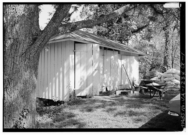 Photo:Prospect Main House Carriage House 1900s Front View Outbuilding Shed