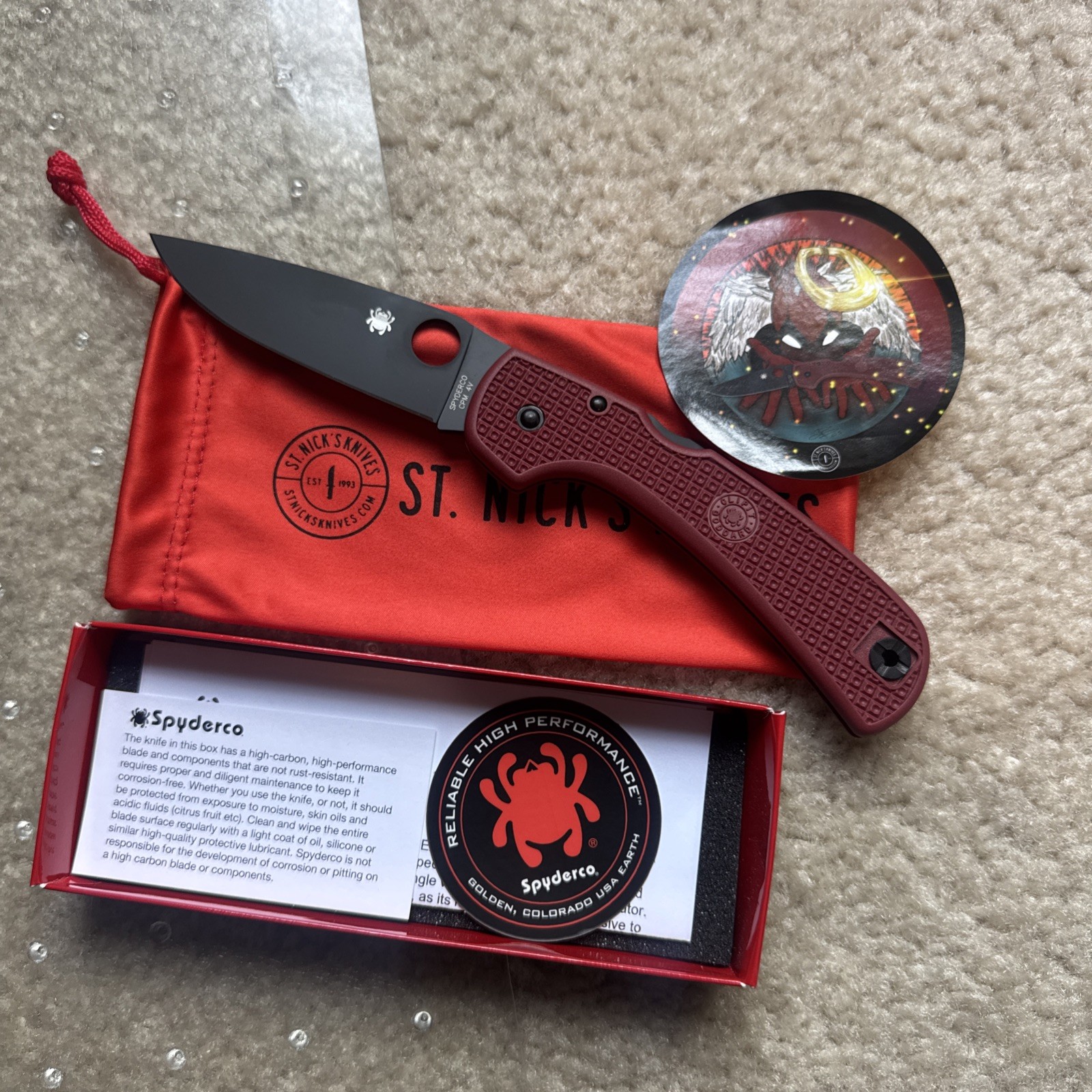 Spyderco St. Nick’s Knives Exclusive Wayne Goddard - Red FRN 4V C16FPRDBK