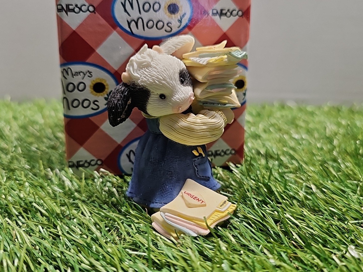 Vintage 1998 Enesco Mary's Moo Moos  