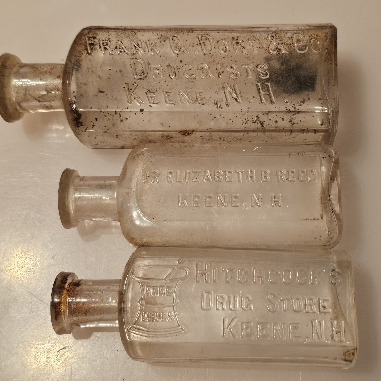 Lot of 3 Antique Keene NH Druggist Bottles Hitchcock Dr Reed Frank Dort Medicine