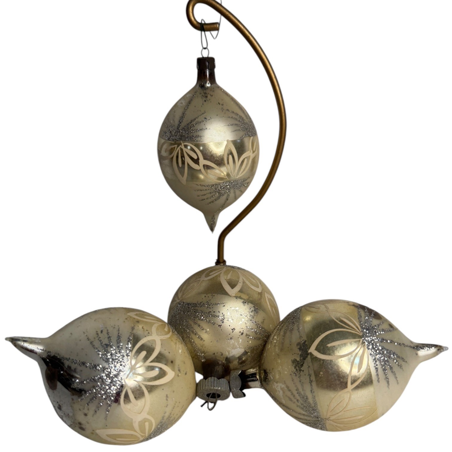 4Vtg Hand Blown Glass Mercury Ornaments Czechkoslovakis teardrop onion w glitter