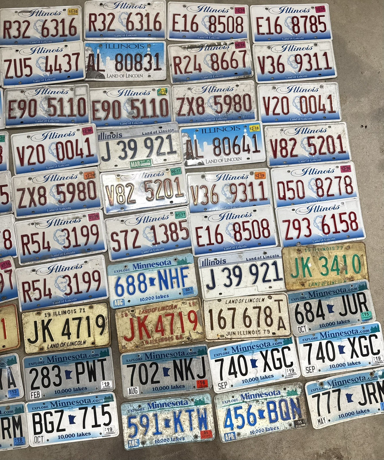 Large lot of 50 old colorful license plates - bulk - states- low shipping