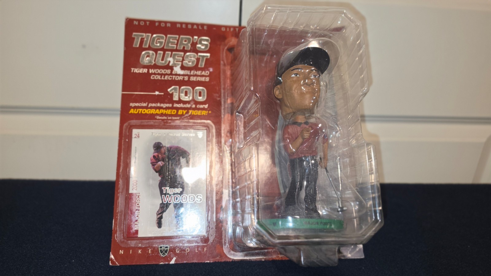 Nike Golf Tiger\'s Quest Tiger Woods Bobblehead Collector\'s Series #100 w/ Card