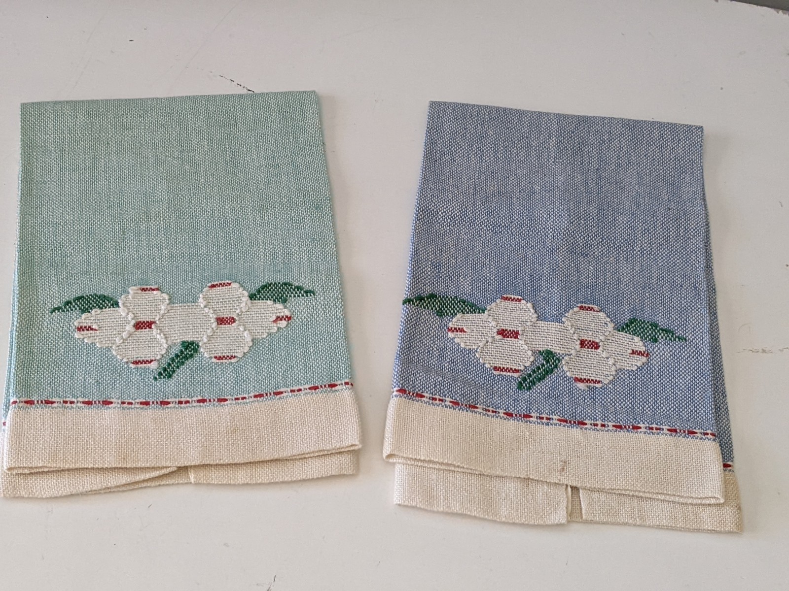 Vtg Set of 2 Linen Dish/Tea Towels