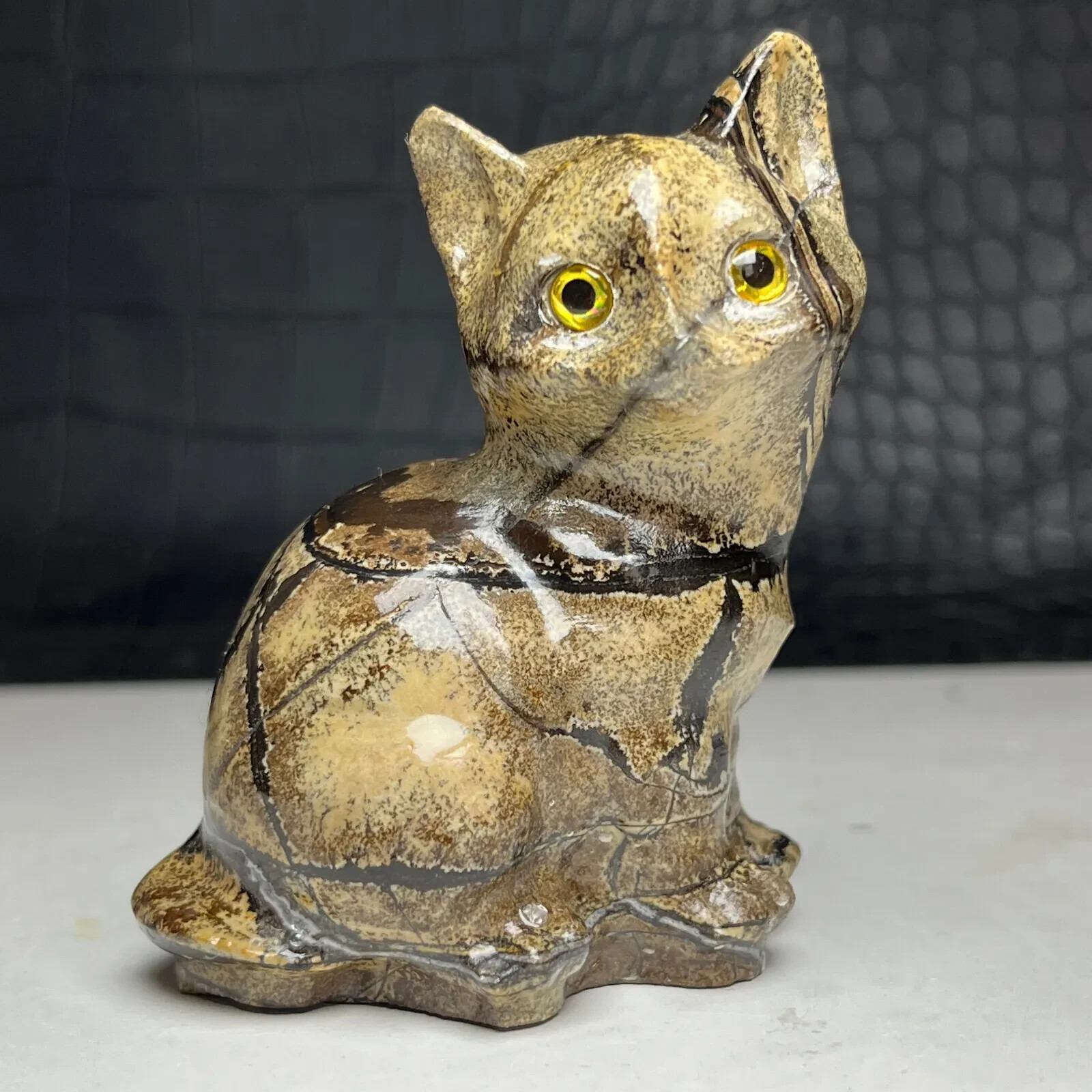 185g Natural Crystal Specimen Picture Stone Hand-Carved The Exquisite CAT