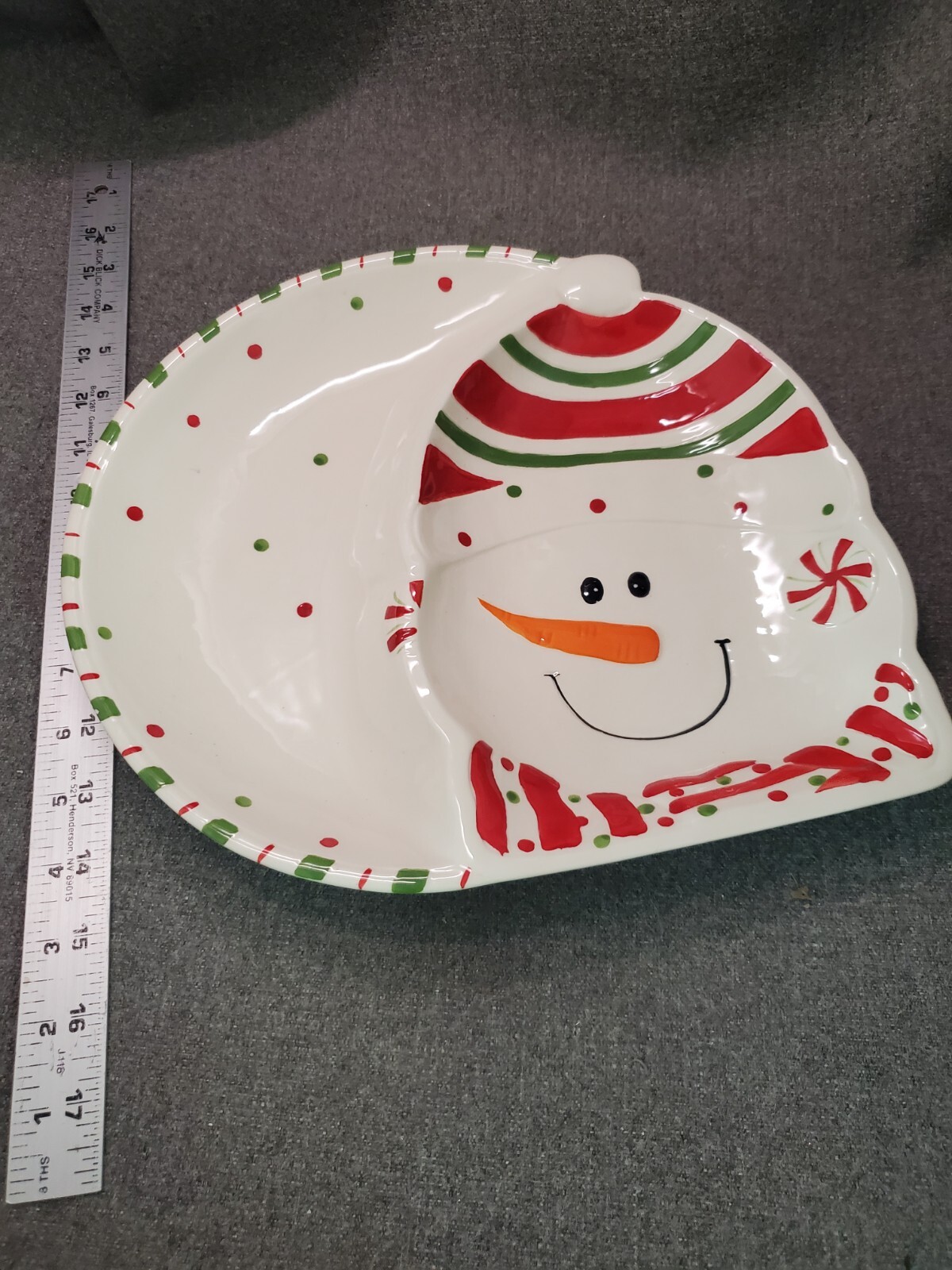 Vintage Studio 33 Snowman w/ Striped Hat 11” Cookie Plate Platter NWT