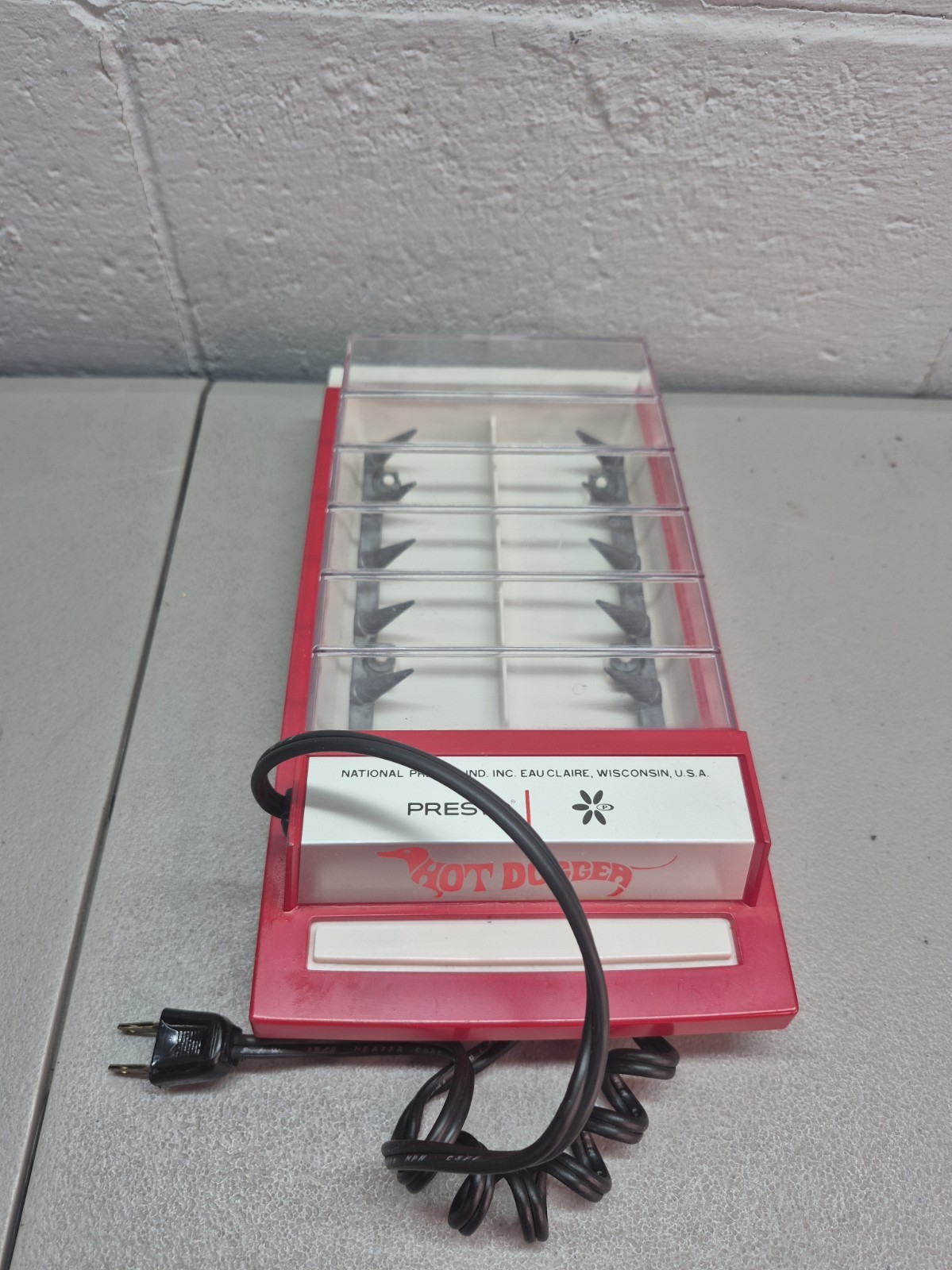 Vintage Presto Hot Dogger Electric Hot Dog Cooker Model PE07A No Box New