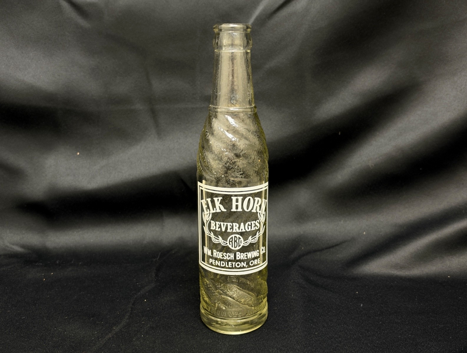 Vintage 1945 Elk Horn Beverages Soda Bottle Wm Roesch Brewing Pendleton Oregon