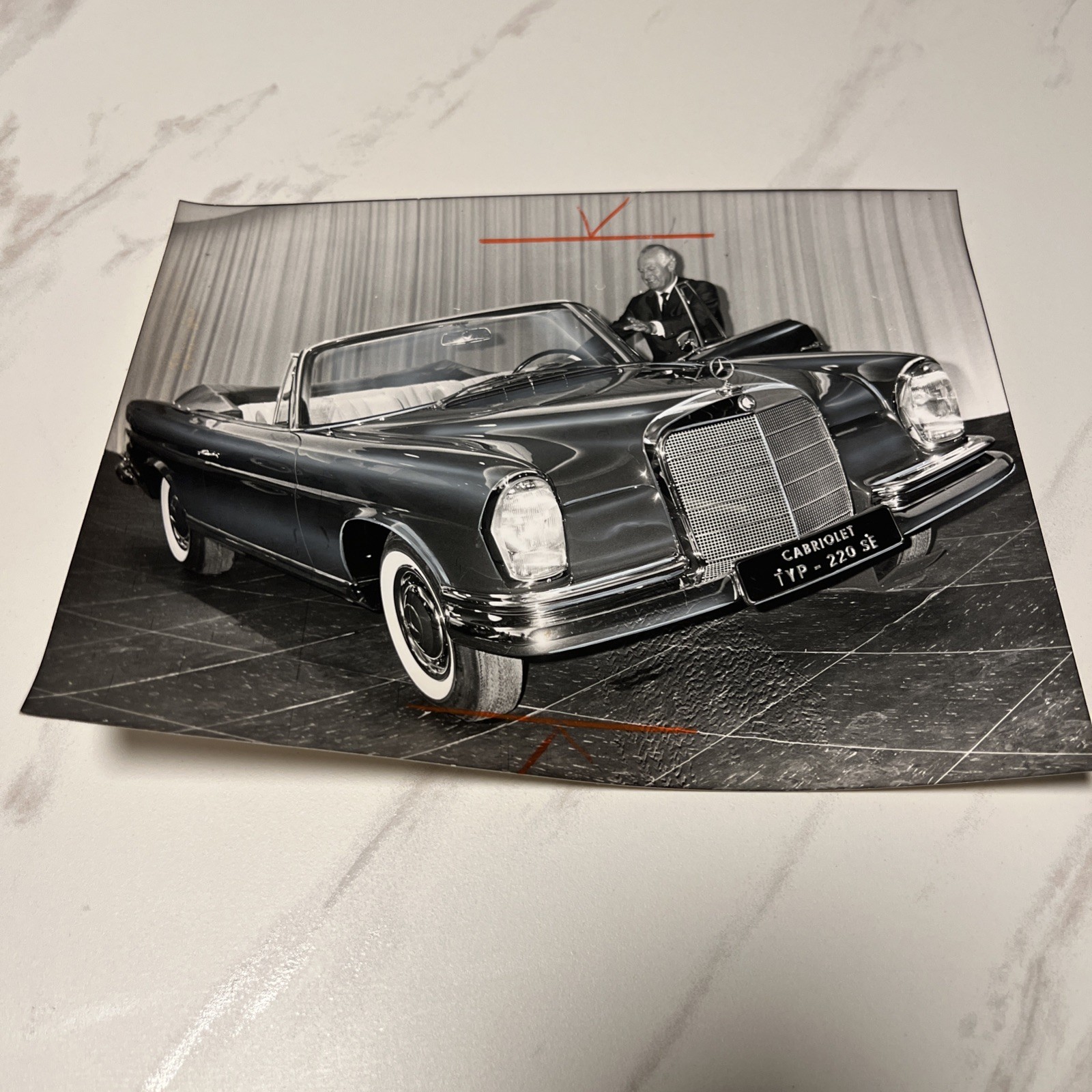 Original period photo photo press factory photo Mercedes Benz 220 SE convertible Karl Kling