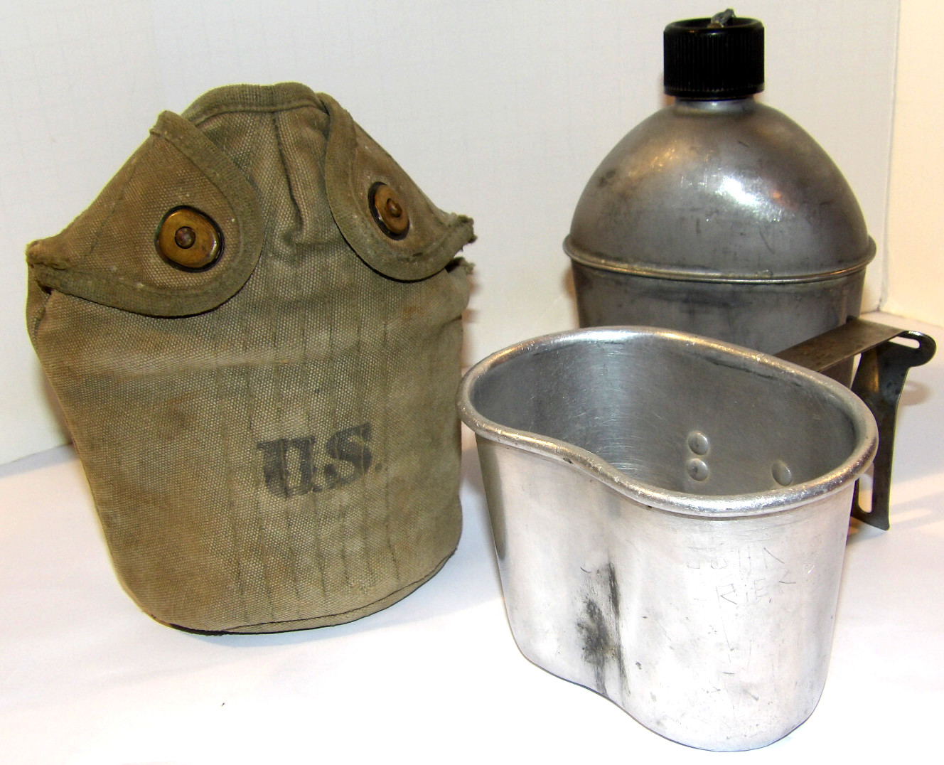 VINTAGE WWII 1945 US ARMY VOLLRATH ALUMINUM CANTEEN E.A. CO. 1943 CUP & COVER