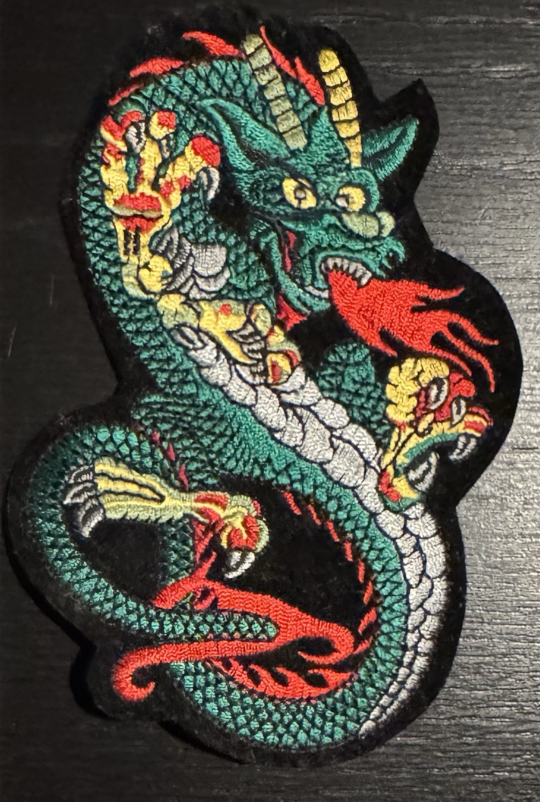 VINTAGE ASIAN DRAGON EMBROIDERED PATCH LARGE GREEN RED GOLD 5”