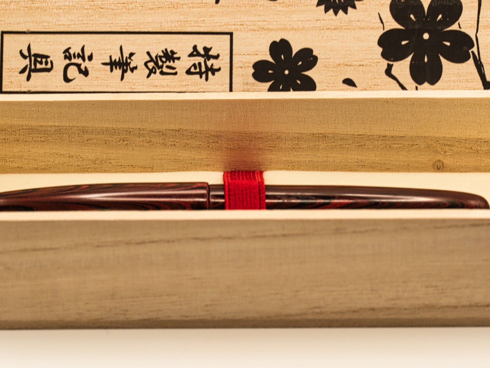 Wancher Dream Pen True Ebonite Marble Red Fountain Pen