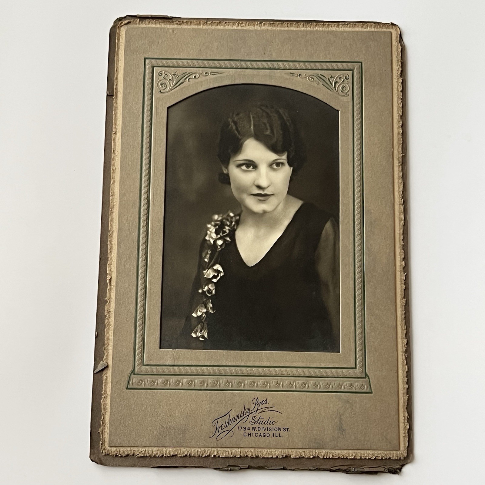 Antique Vintage Photograph Beautiful Striking Young Woman Flappers Chicago IL