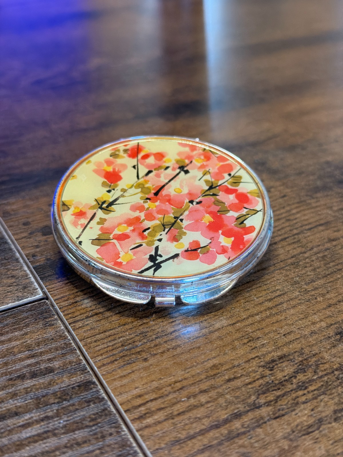 Rare VTG Vera Neumann Double Sided Mirror Compact Signed ~ Excellent Cond.