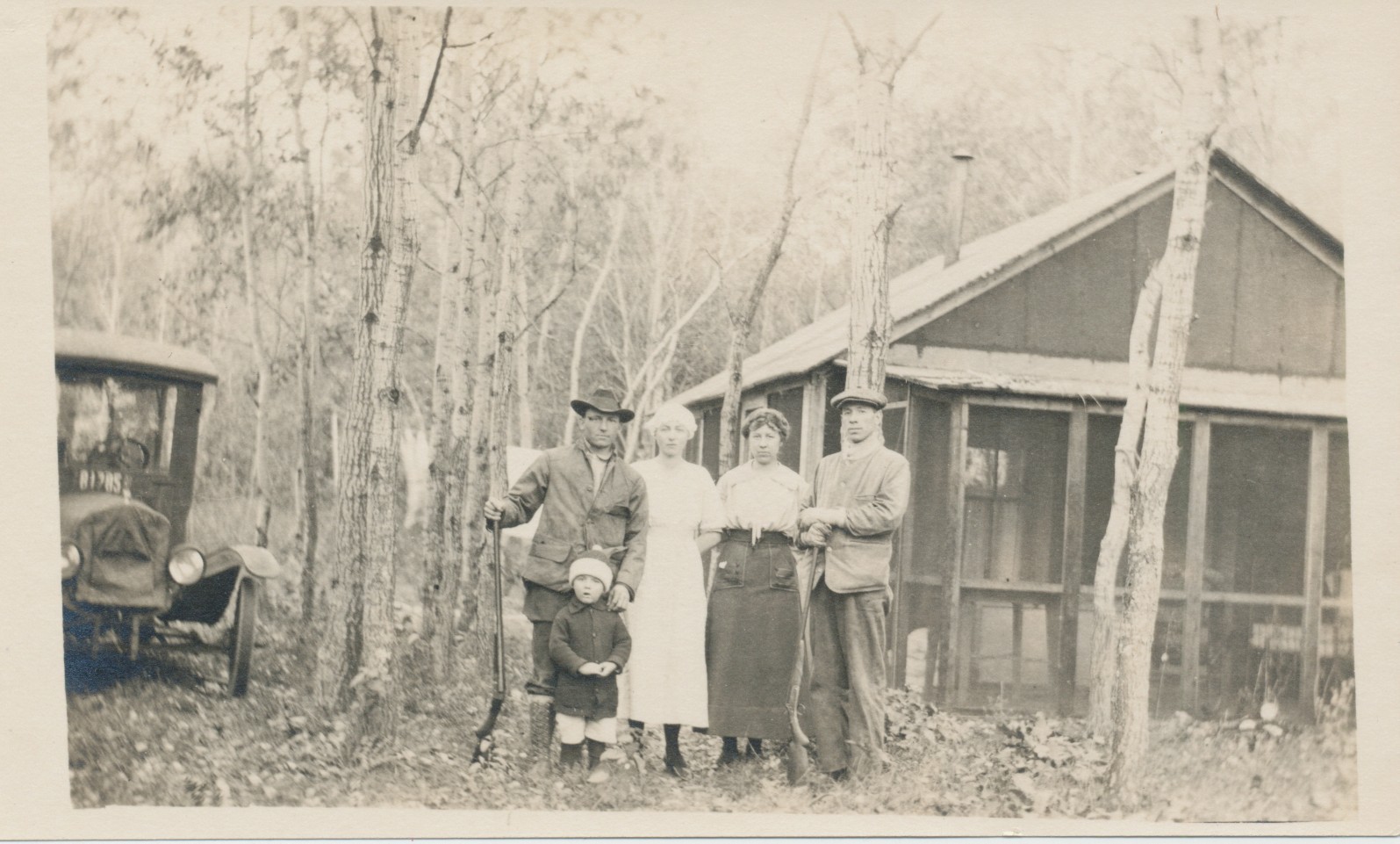 c.1909 HUNTING CAMP Family With Early Automobile & Rifle Snapshot Photo