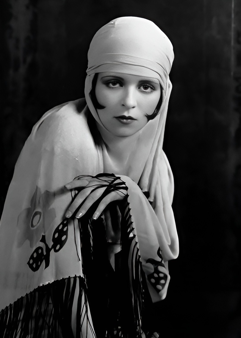 FLAPPER Icon CLARA BOW - Early Film Actor - 5 x 7 inch Photo