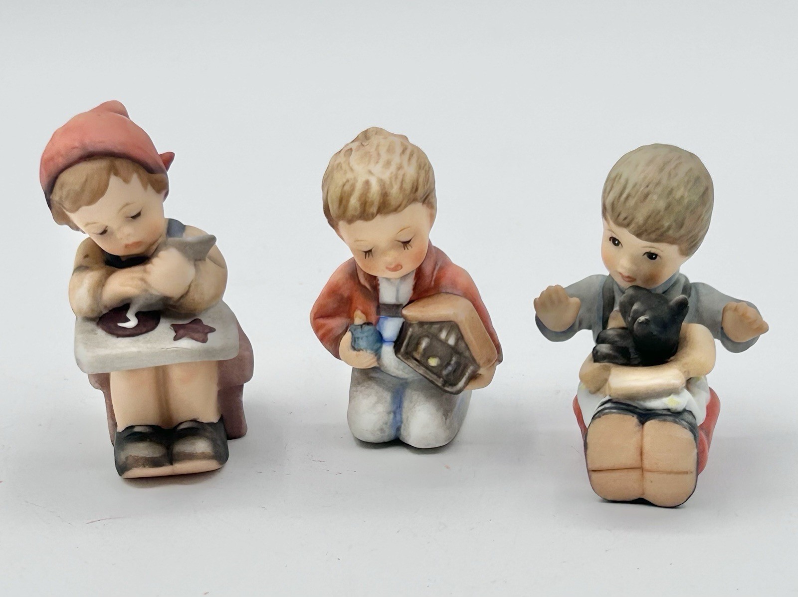 Vintage 90s Goebel Hummel Miniature Figurines 2.25