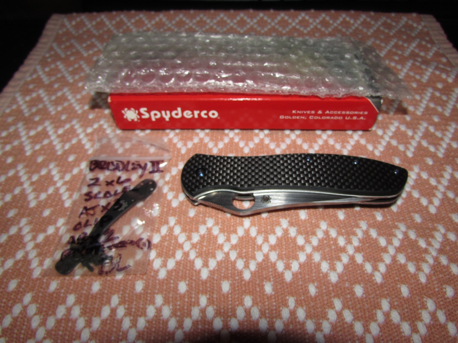 SPYDERCO Gayle Bradley 2 C134CFP2, CPM M4, Carbon Fiber, Ti Hardware, RARE, BNIB
