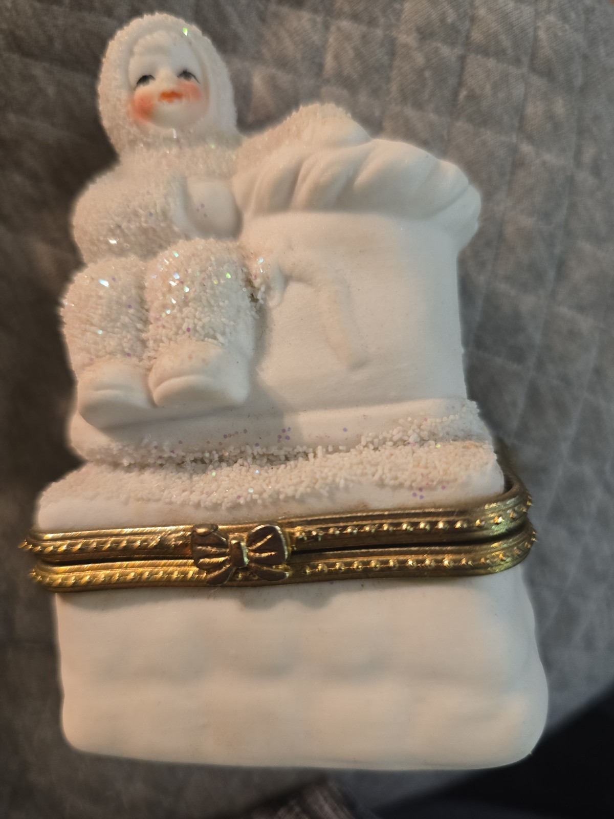 Vintage Porcelain Snow Baby Angel Hinged Trinket Box Glitter Keepsake Case Euc