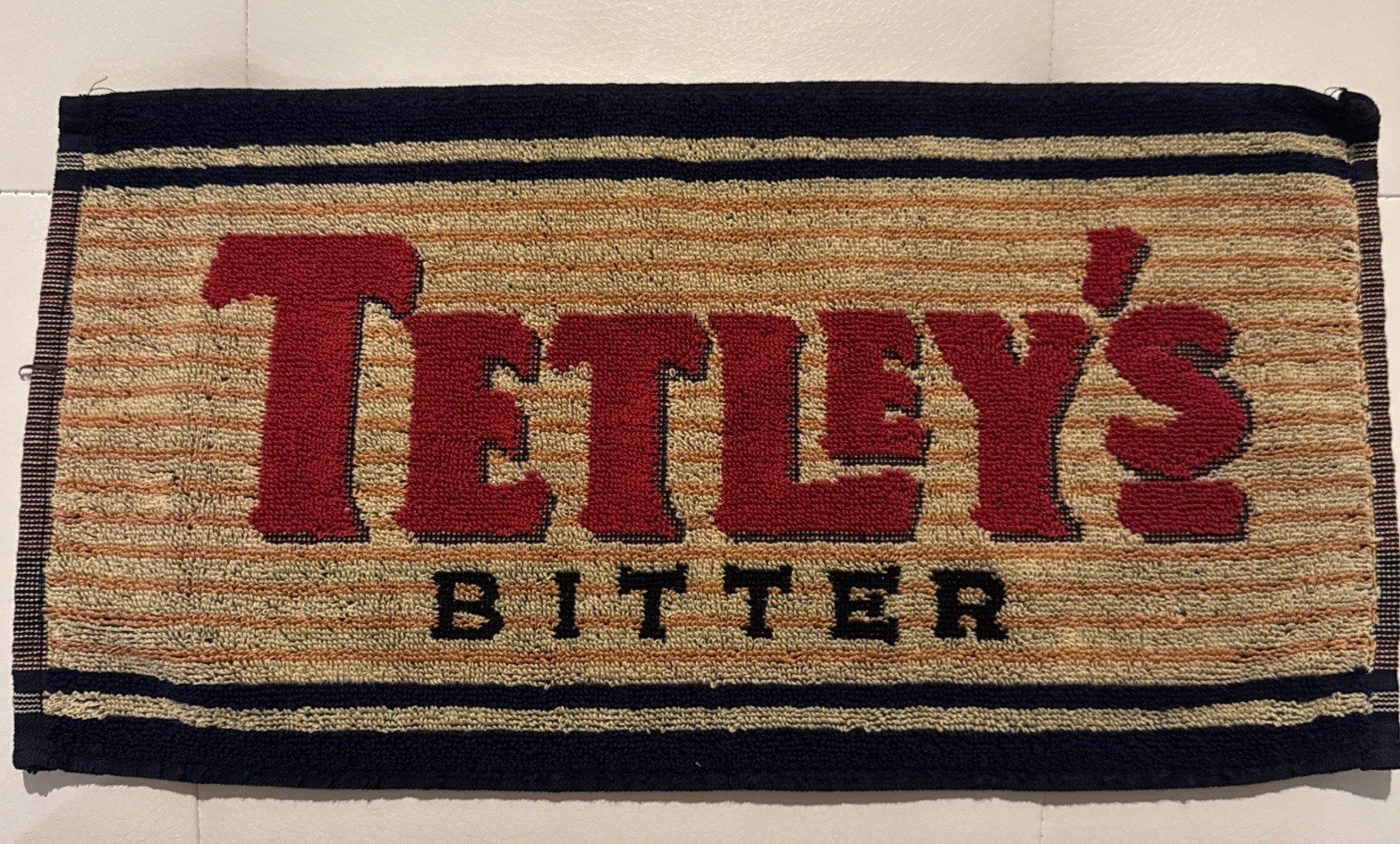 RARE VINTAGE TETLEY’S BITTER BEER BAR TOWEL MINT CONDITION.  