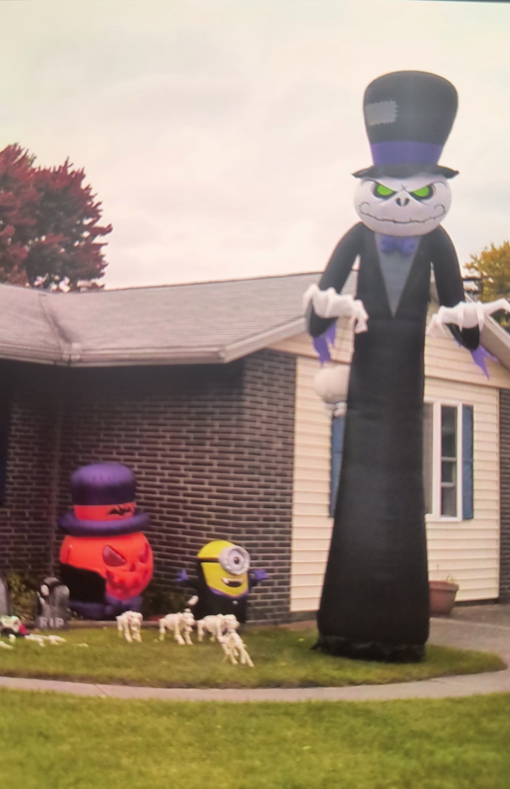 Halloween Inflatable 16' Lighted Short Circuit Reaper Airblown Holiday Living 