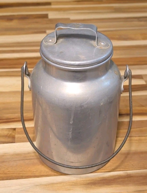 Vtg Wear-Ever Aluminum Milk Cream Can Pail Lid Wire Handle # 1032 2 Quart Rustic
