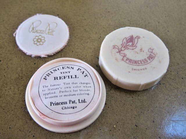 VTG 1940 Princess Pat Rouge \