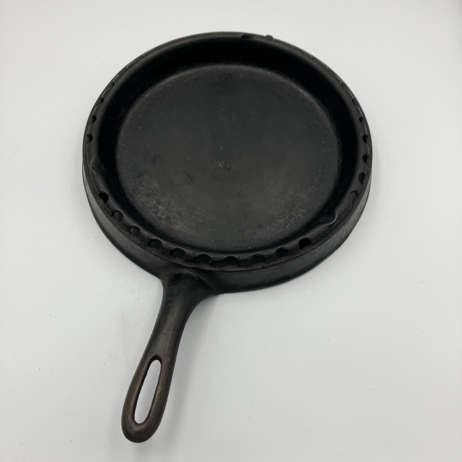 Antique 1893 Odorless 8 Cast Iron Skillet Pan Pre Griswold | Chip Cracks READ