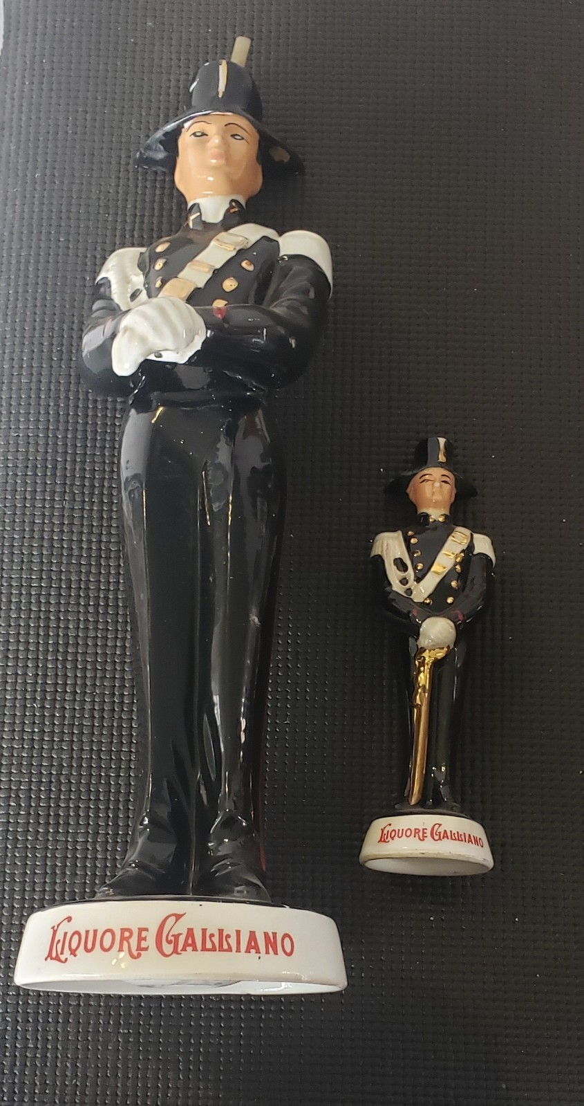 Vintage Liquore Galliano Guardsman Figural Set McKesson Liquor Co New York Rare