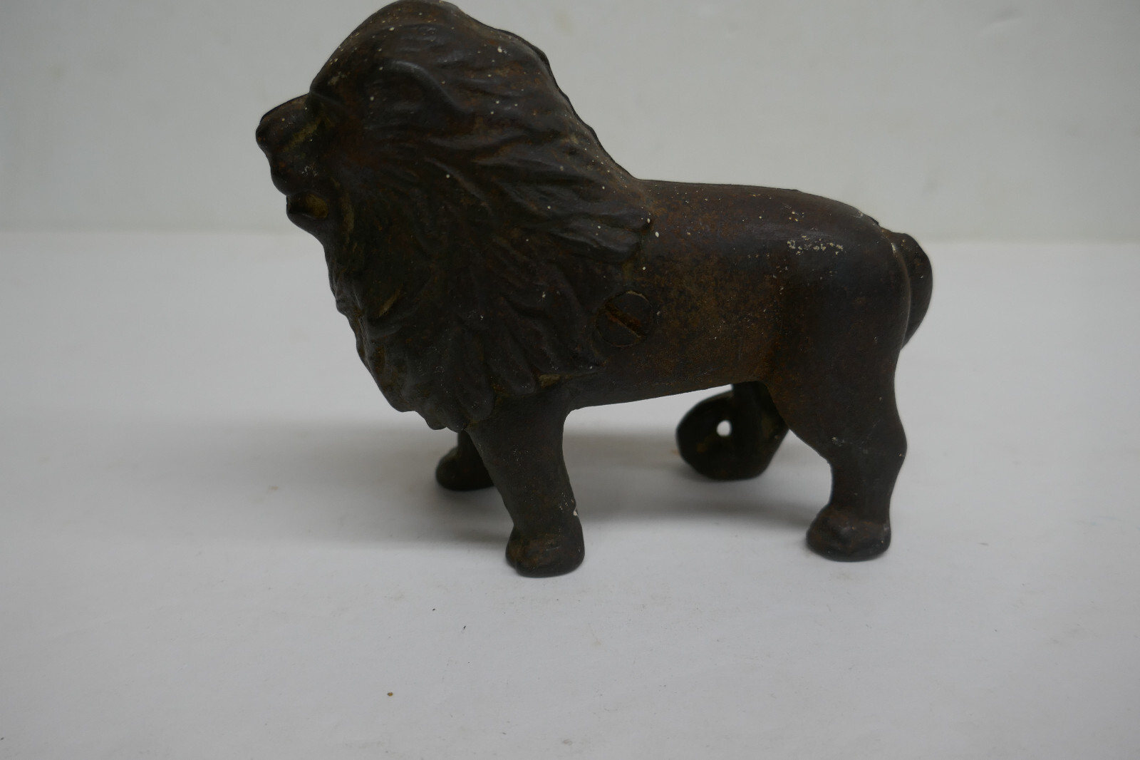 Antique Early 1900\'s Cast Iron Lion Still Coin Bank